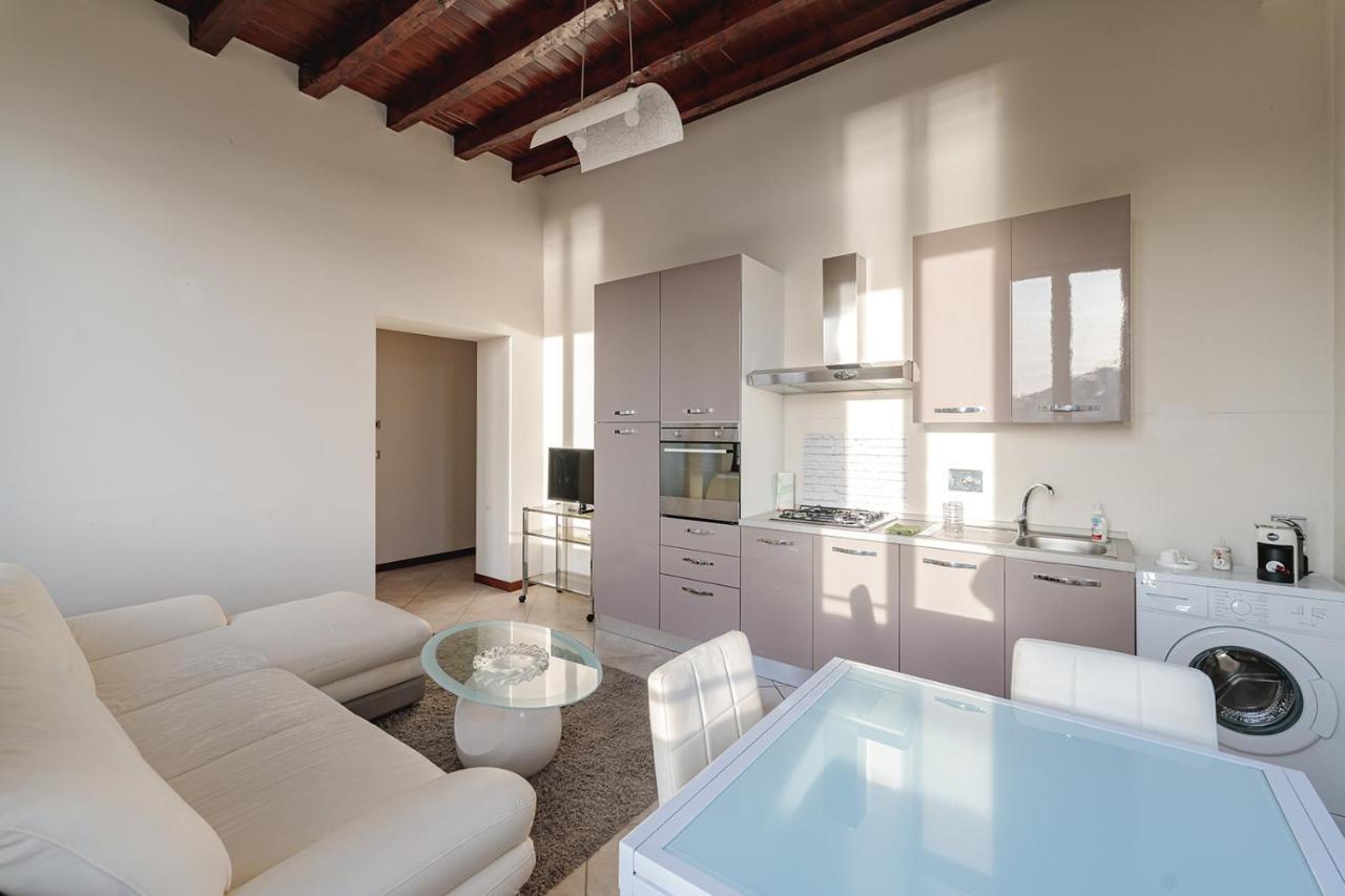 Arona Prestige Apartments エクステリア 写真