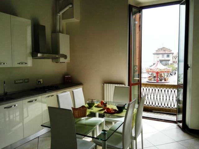 Arona Prestige Apartments エクステリア 写真
